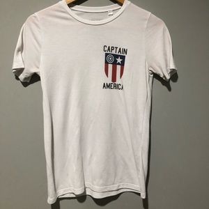 Captain America t-shirt